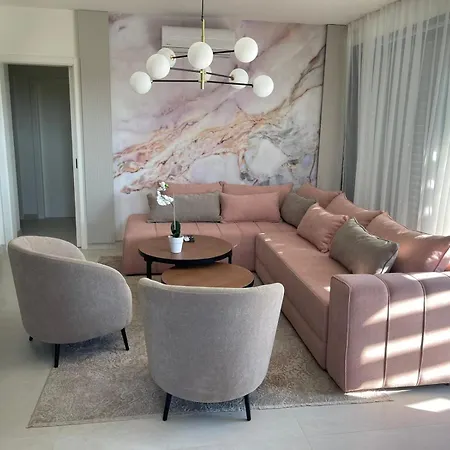 Penthouse Amethyst With Rooftop Pool Apartman Kožino