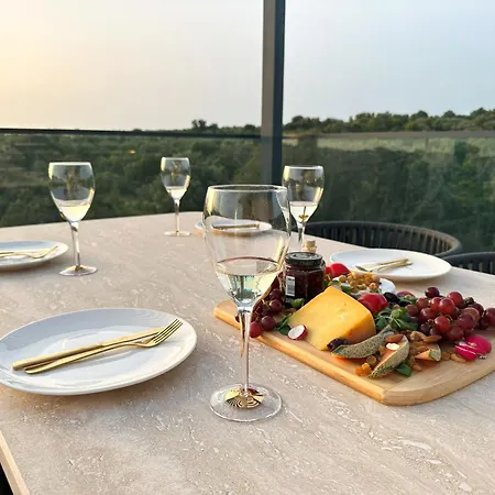 Penthouse Amethyst With Rooftop Pool * Kožino